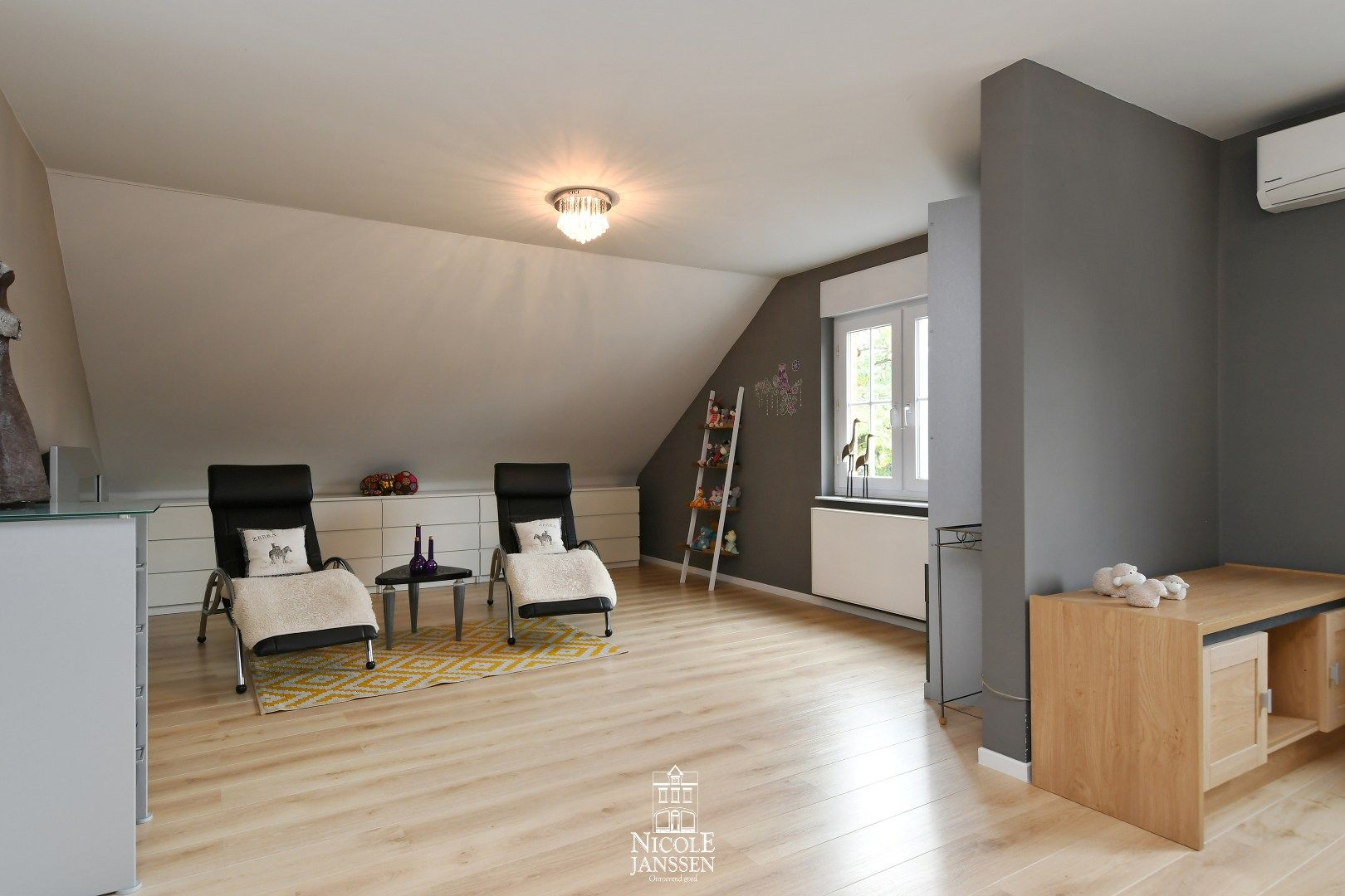 Zeer ruime gezinswoning foto 18