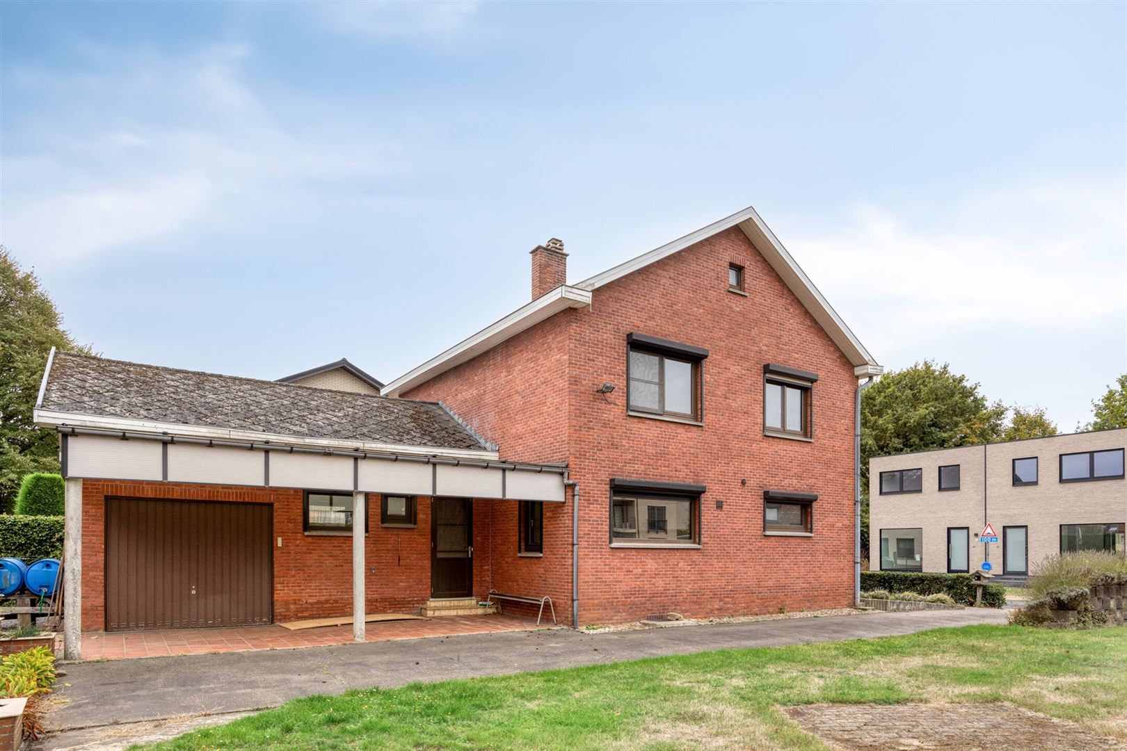 TE KOOP: Te renoveren woning te Heusden-Zolder!  foto 20