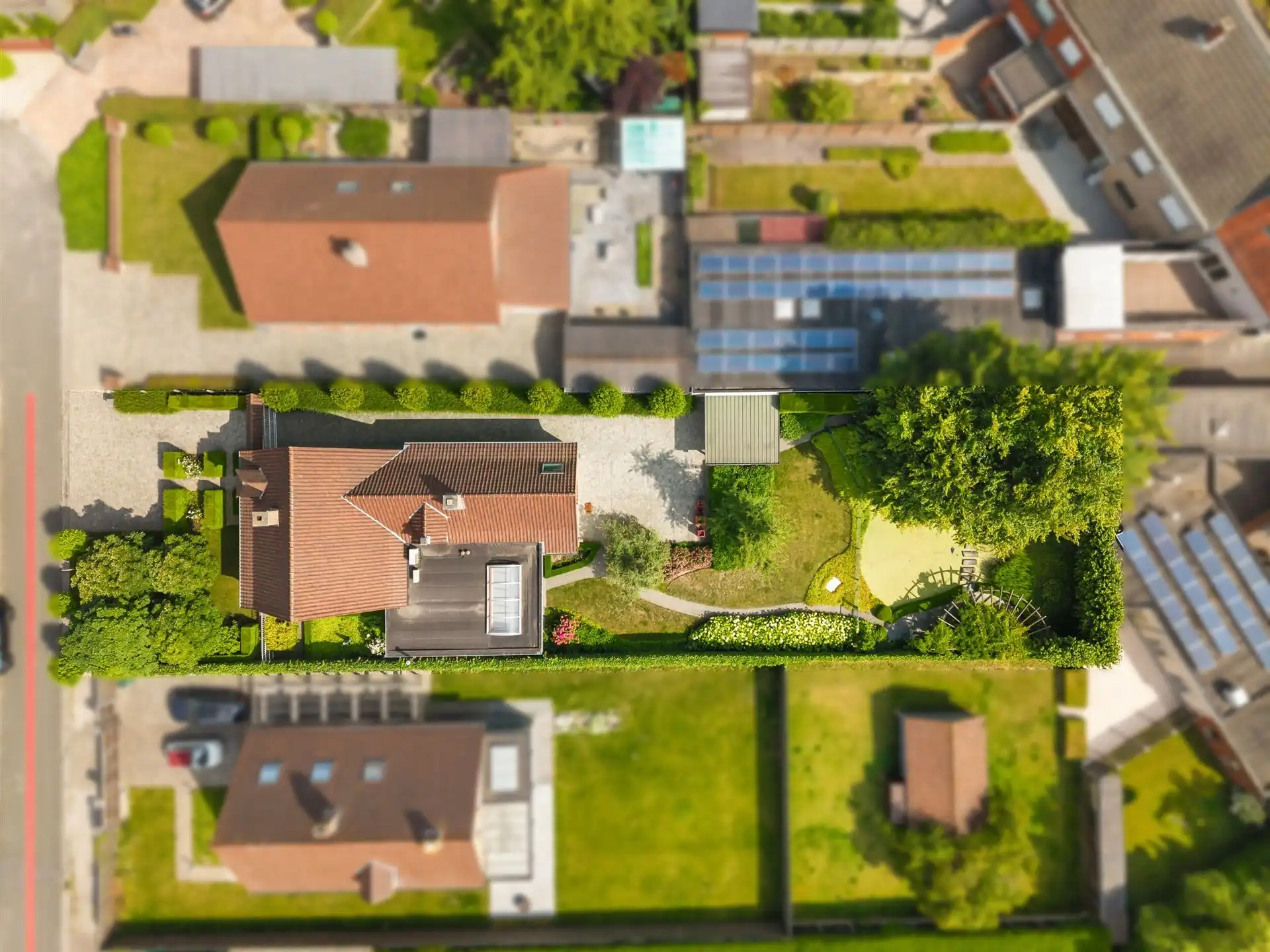 Charmante woning met prachtige tuin in Wielsbeke foto 2