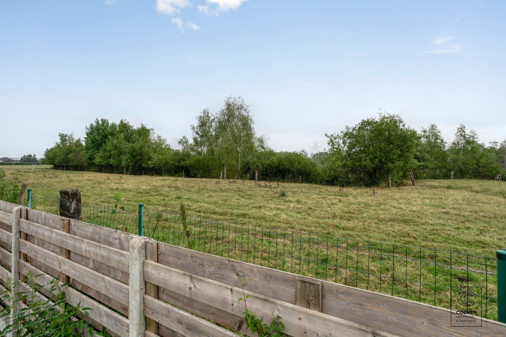 Zeer ruime en instapklare woning met een bew opp van 181 m², 4 ruime slpk's en zeer leuke, zonnige tuin met prachtig uitzicht! foto 26