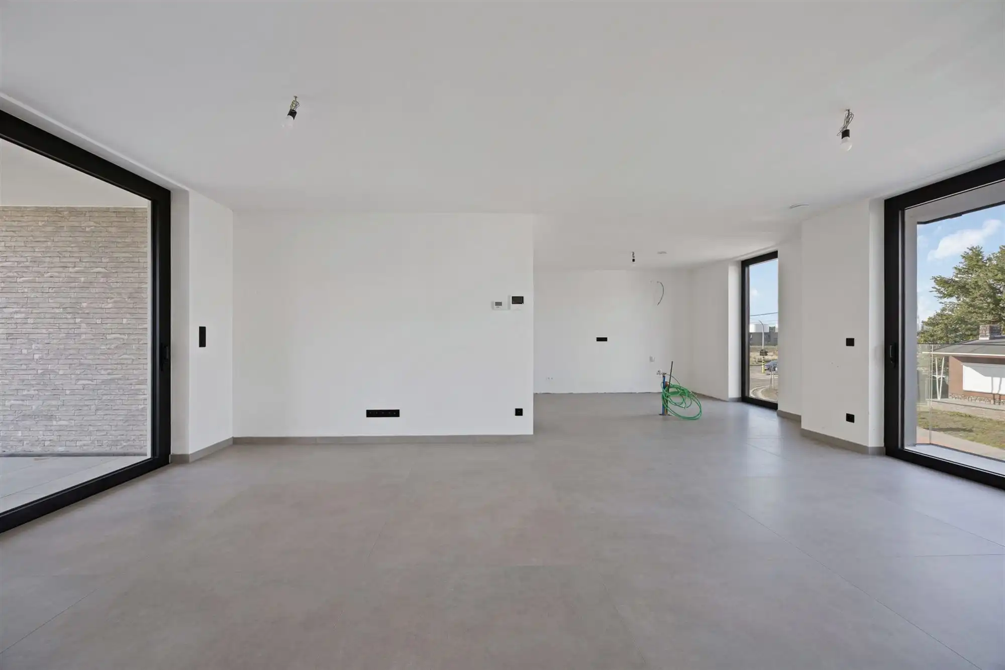 NIEUWBOUW APPARTEMENT VAN 105M² MET 2 SLAAPKAMERS EN TERRASSEN MET MOGELIJKHEID TOT AANKOOP 6% BTW! foto 2