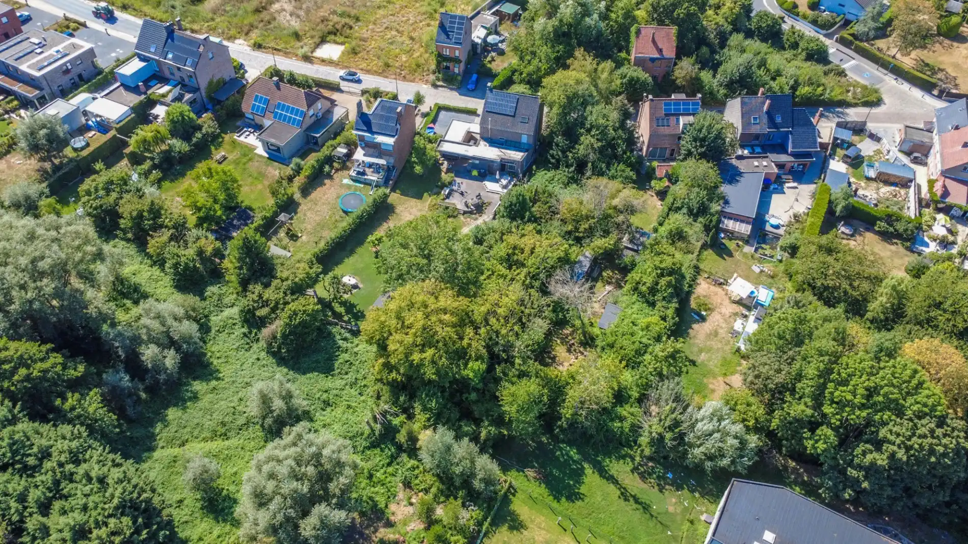 UITZONDERGELIJKE GELEGEN VILLABOUWGROND ! foto 4