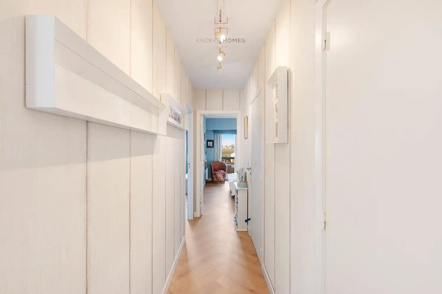 Instapklaar vernieuwd vakantie-appartement met Zuidgericht terras en open zicht in Duinbergen foto 21