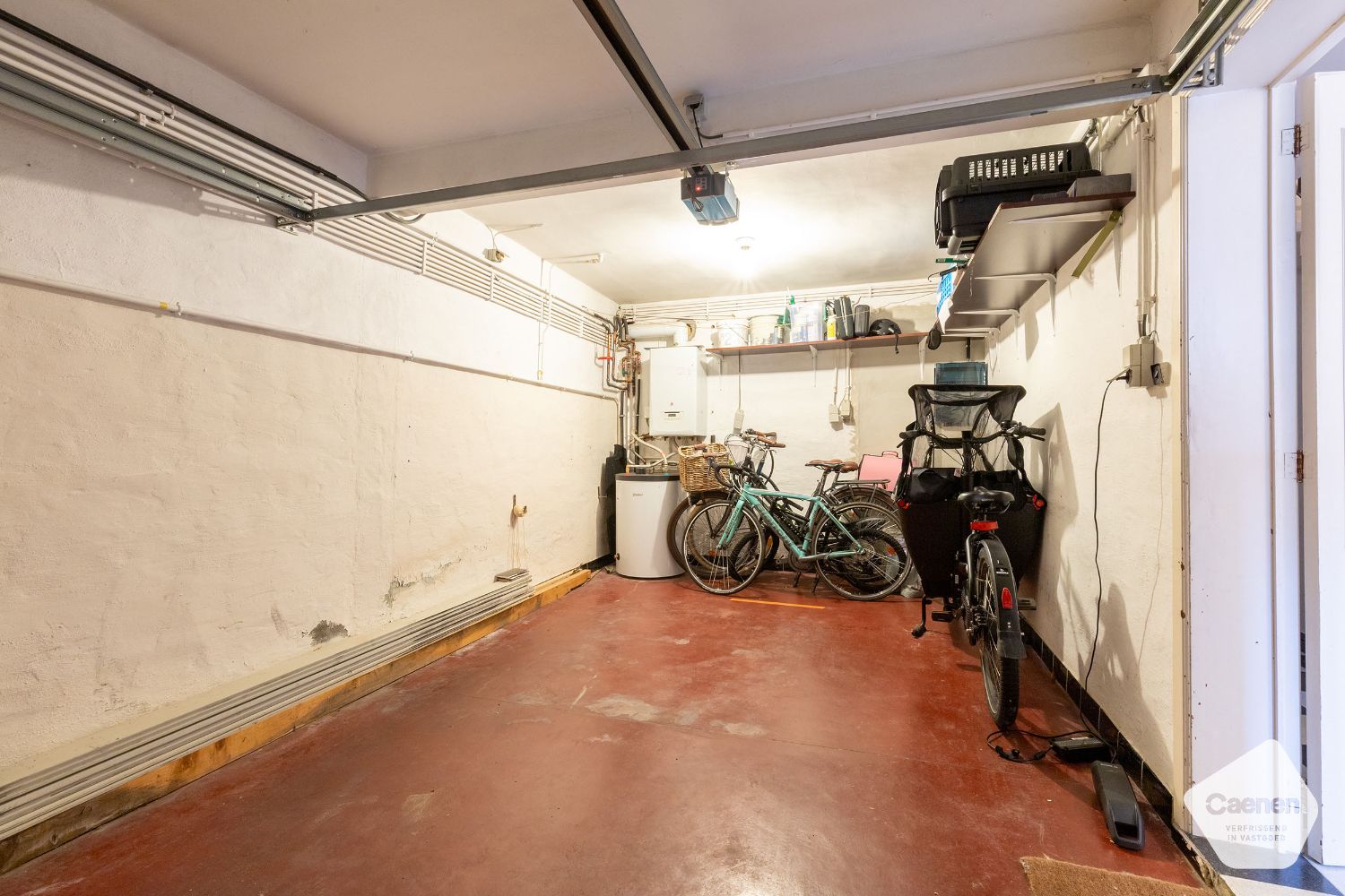 Lichtrijke en instapklare woning in het centrum van Brugge met PRAKTISCHE GARAGE & STADSTUIN en 2 SLAAPKAMERS foto 13