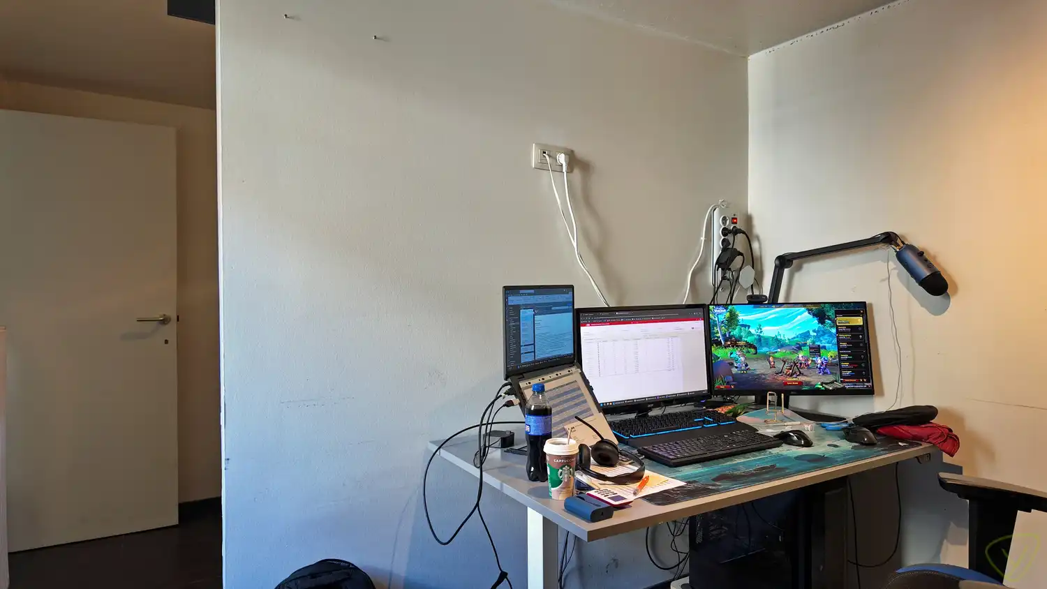 Gezellige instapklare woning met zonnig koertje in Eeklo! foto 11