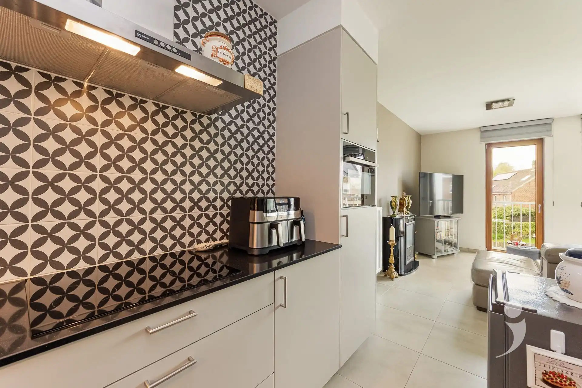 Recent appartement met 2 slaapkamers, parkeerplaats en kelderberging foto 10