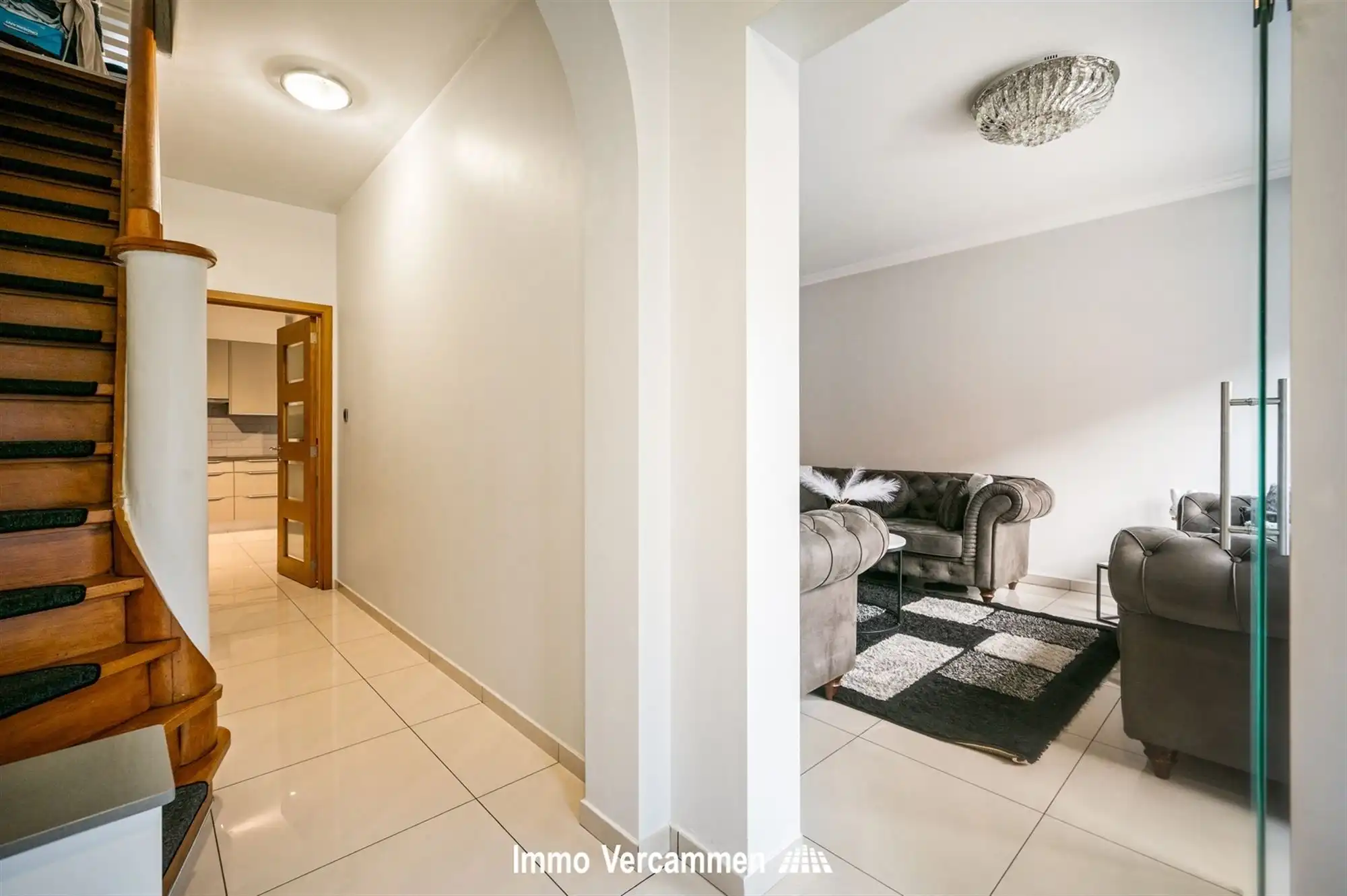 Instapklare woning met 4 SLPK te Mechelen foto 2