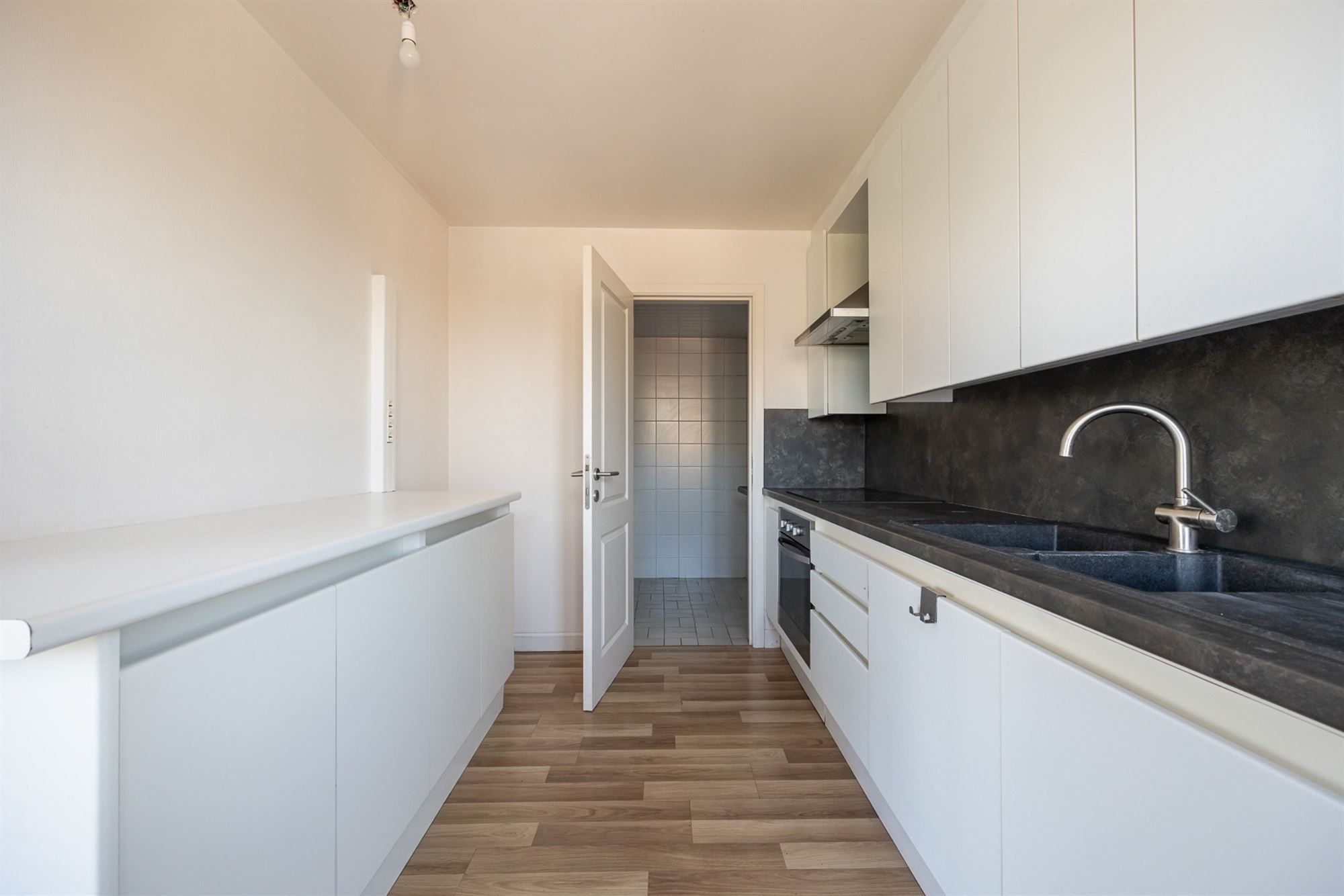 Recent gerenoveerd appartement met 3 slpkms foto 8