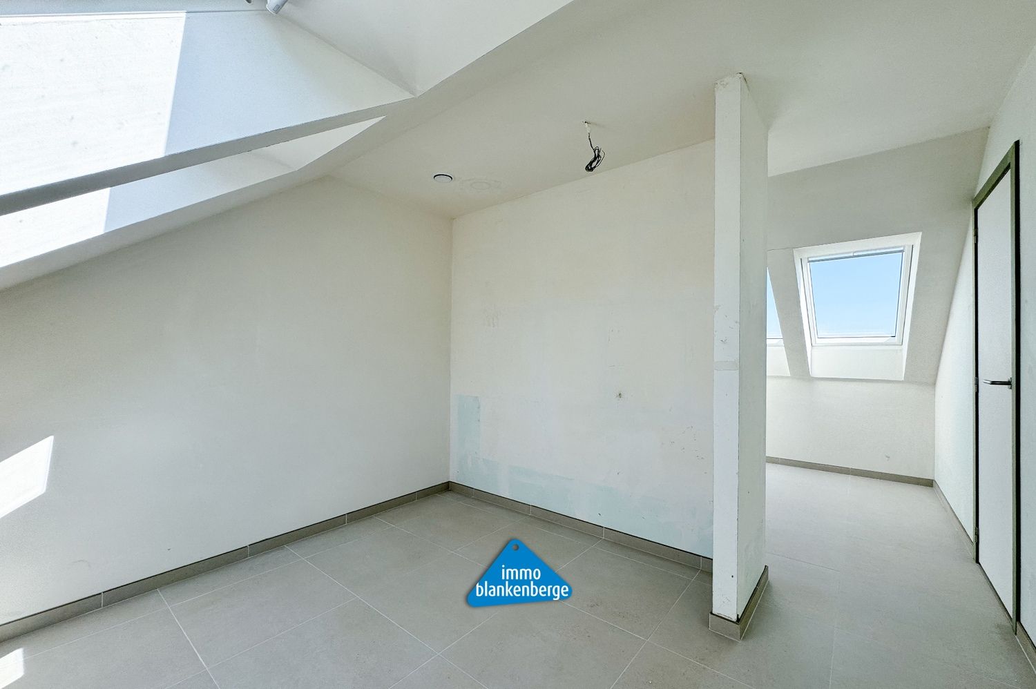 Duplex Appartement op de Zevende Verdieping met Twee Slaapkamers en een Zuidgericht Terras foto 15