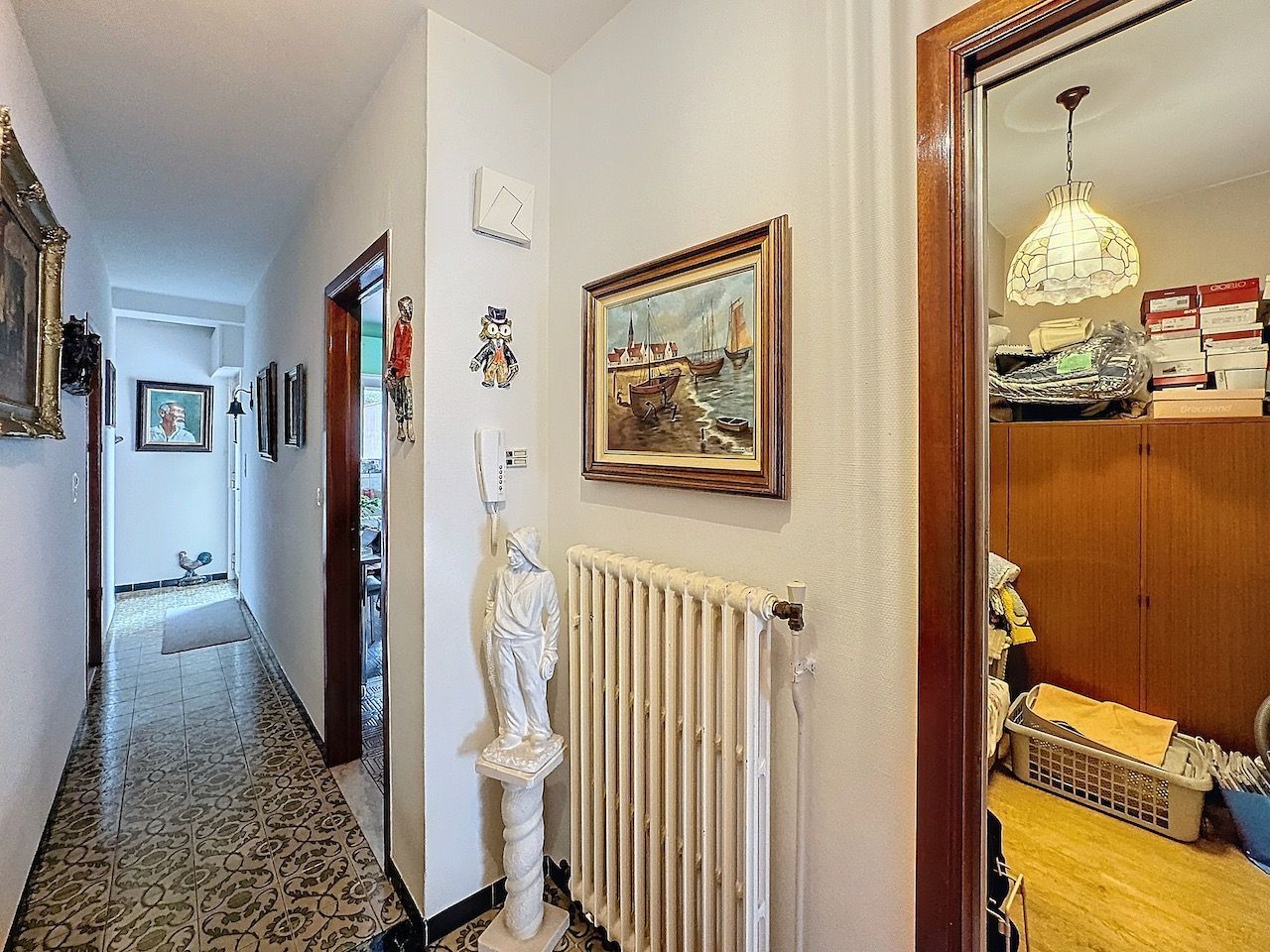 Bijzonder ruim gelijkvloers appartement met mooie tuin in het centrum van Heist foto 8