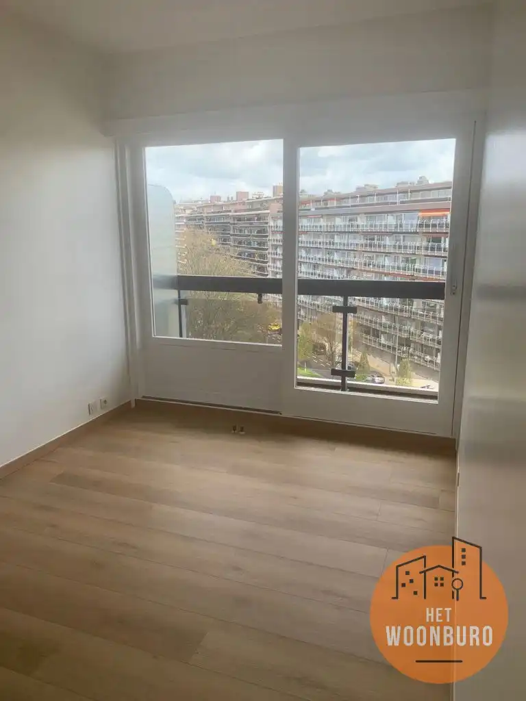 Appartement 6e verdieping met garage foto 10