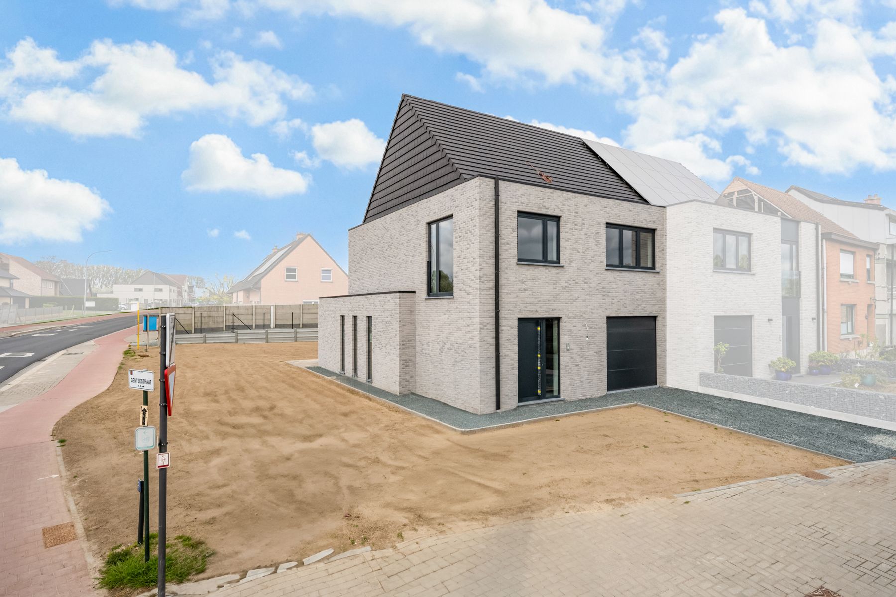 Energiezuinige woningen met zonnig terras en grote tuin ! foto 3
