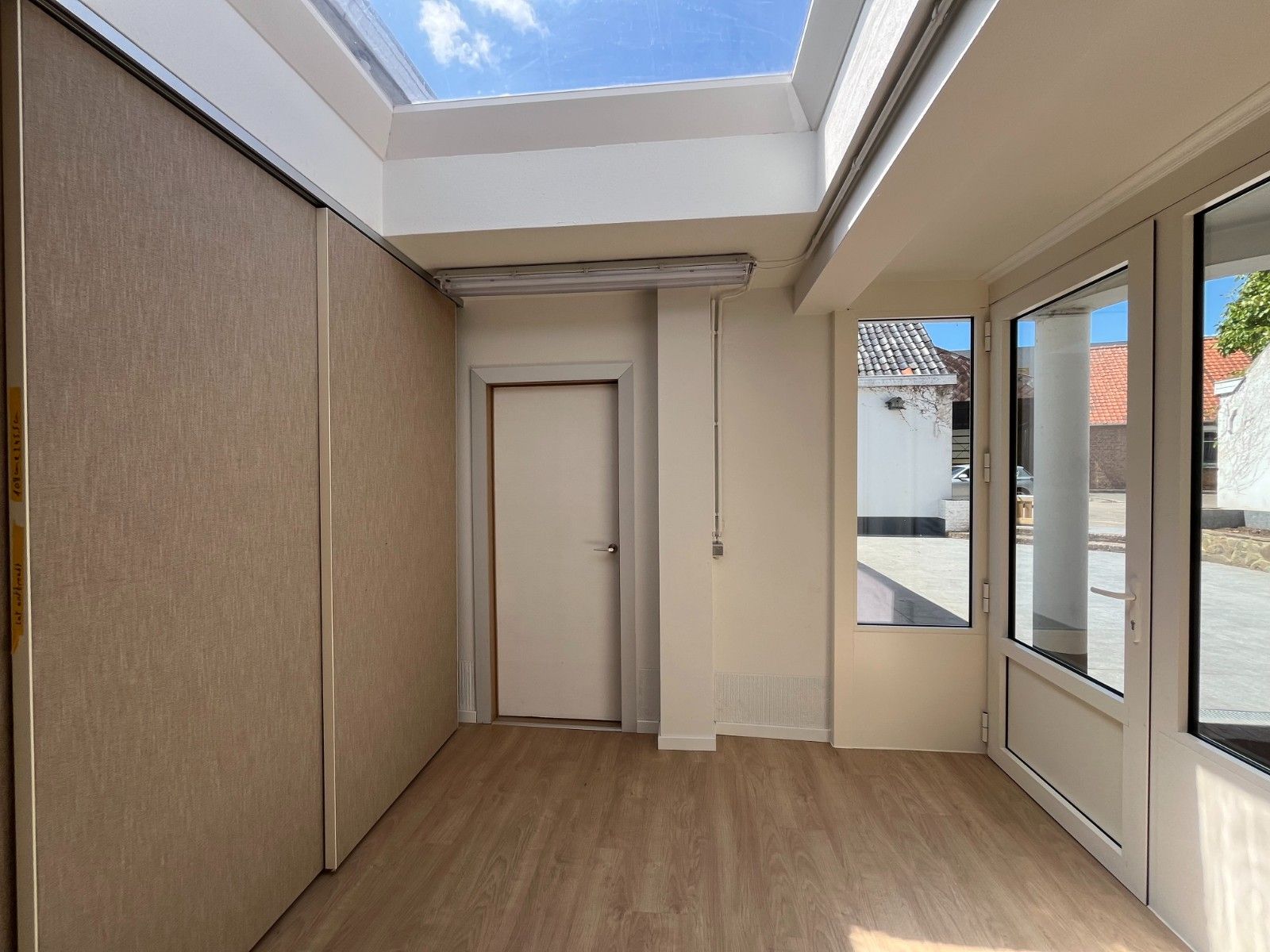 Te Huur: Karaktervolle, gerenoveerde woning met 6 slaapkamers in Kruisem foto 25