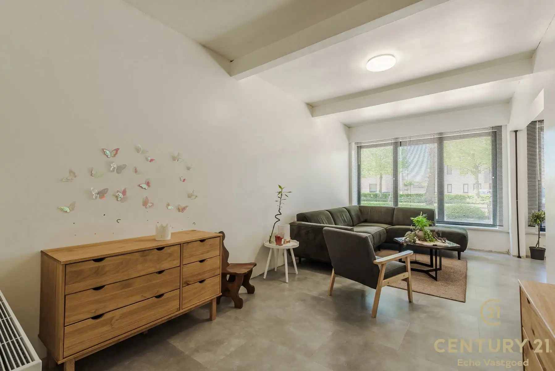 Veelzijdige en ruime centraal gelegen hoekwoning  foto 4