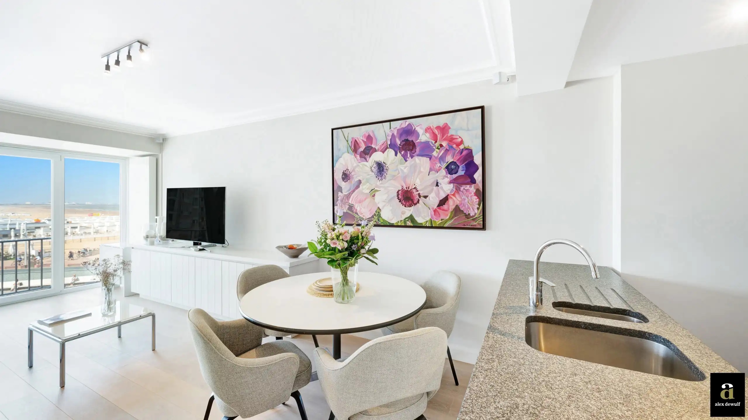 Zonnig appartement met prachtig zeezicht, gelegen aan het Rubensplein. foto 2