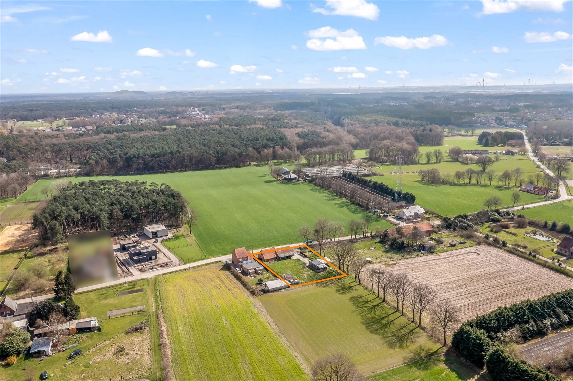 FANTASTISCH GELEGEN, DEELS GERENOVEERDEWONING OP 1817M2! foto 7