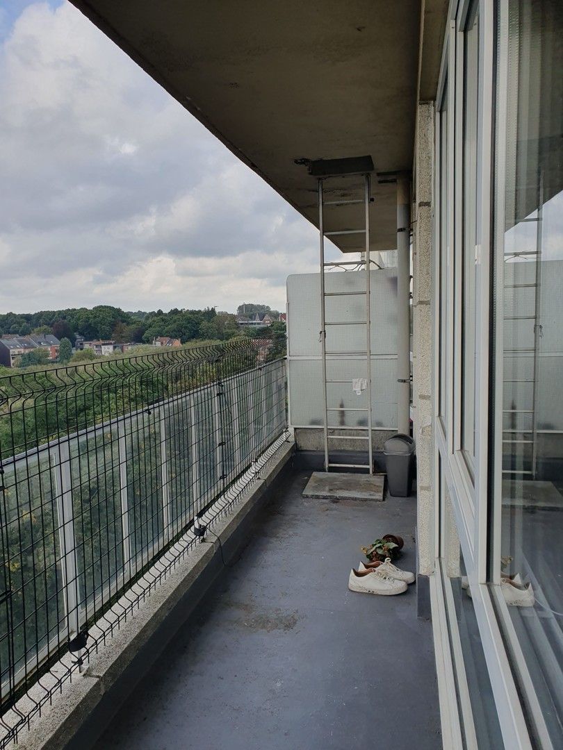 Instapklaar appartement met 3 slaapkamers foto 12