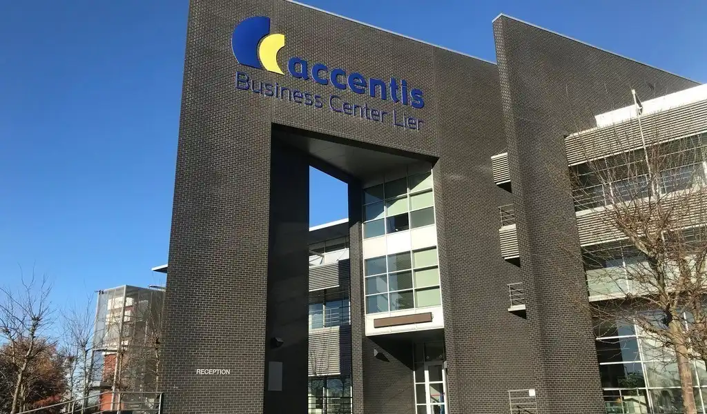 Kantoorruimte met dienstverlening in Lier foto {{pictureIndex}}