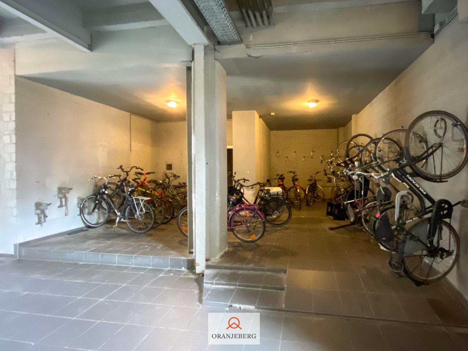 Mooi 2 slaapkamerappartement met uniek terras en autostaanplaats aan de Zuid foto 29