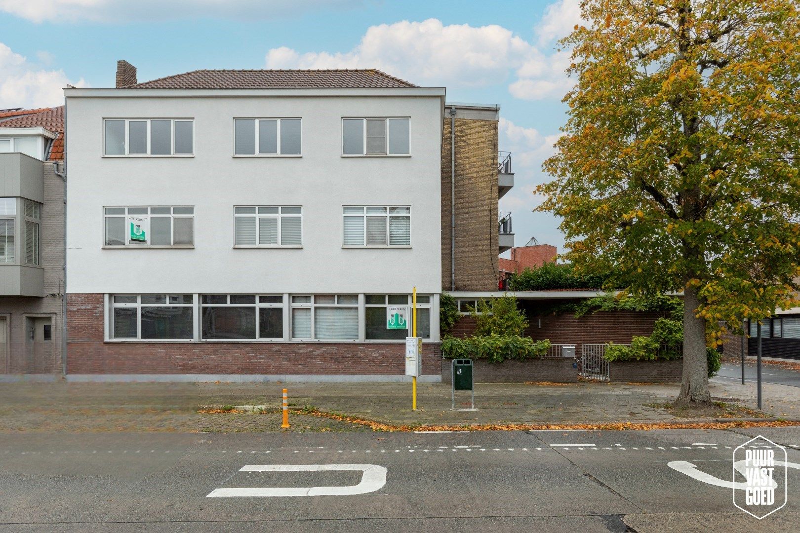 PUUR ARCHITECTUUR!  Prachtig gerenoveerde, ruime en modernistische woning in de allerbeste buurt: Kristus-Koning! foto 30