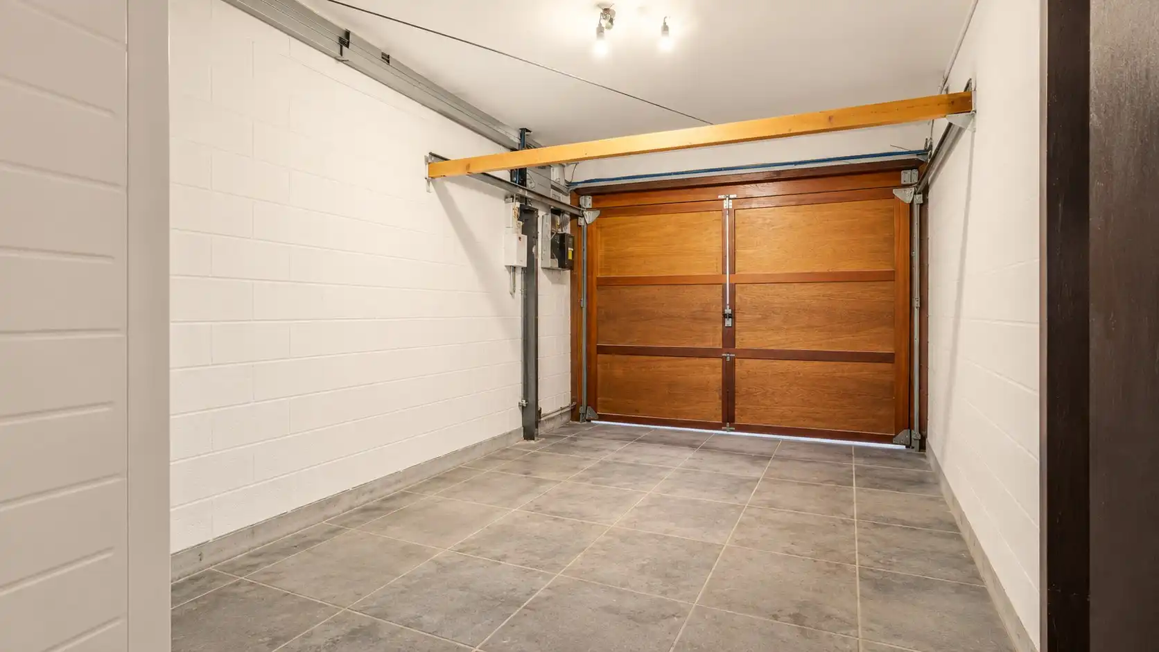 Stadswoning met grote tuin, garage en veel karakter... foto 25