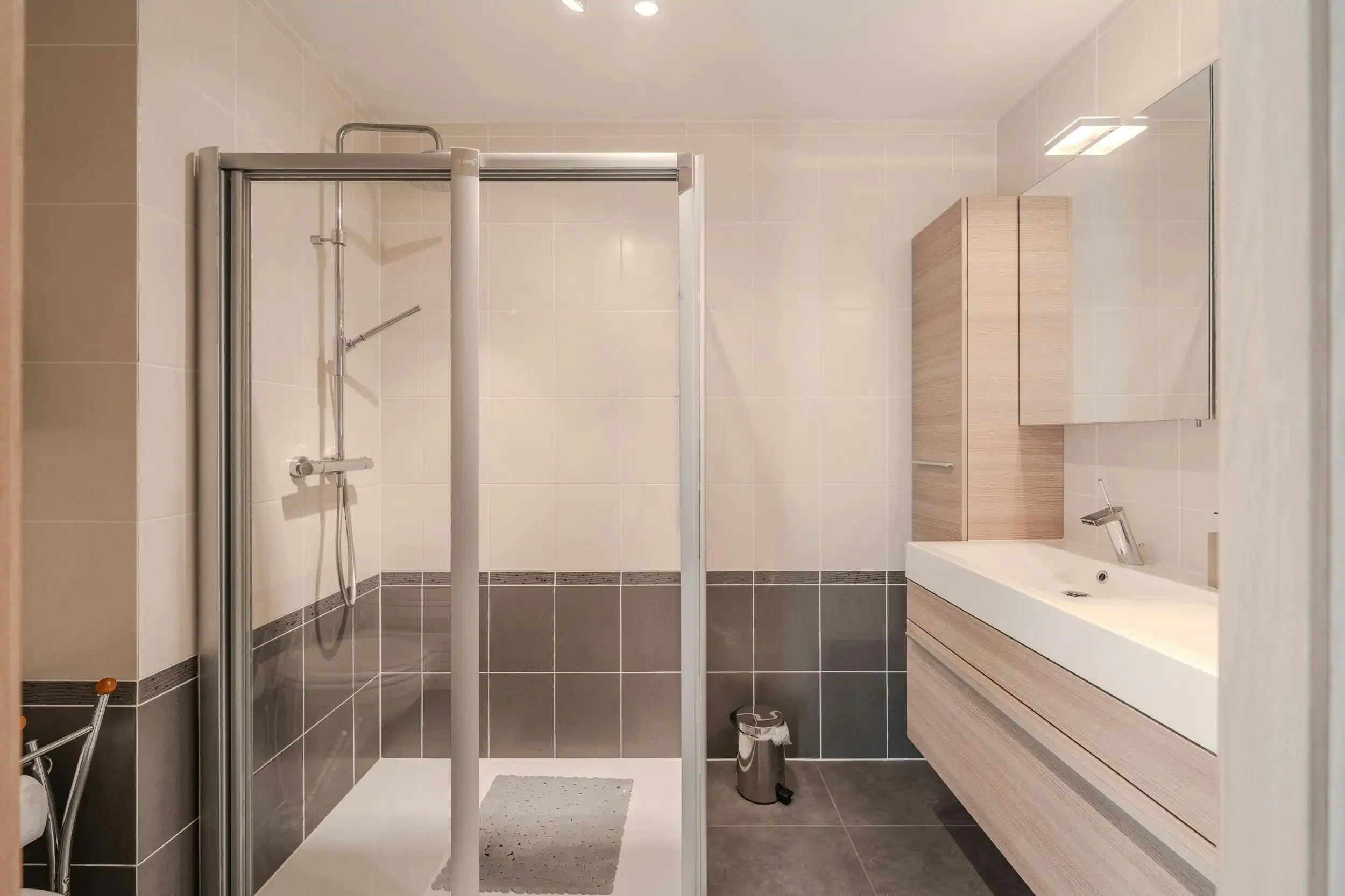 Prachtig duplexappartement met 2 volwaardige slaapkamers foto 11