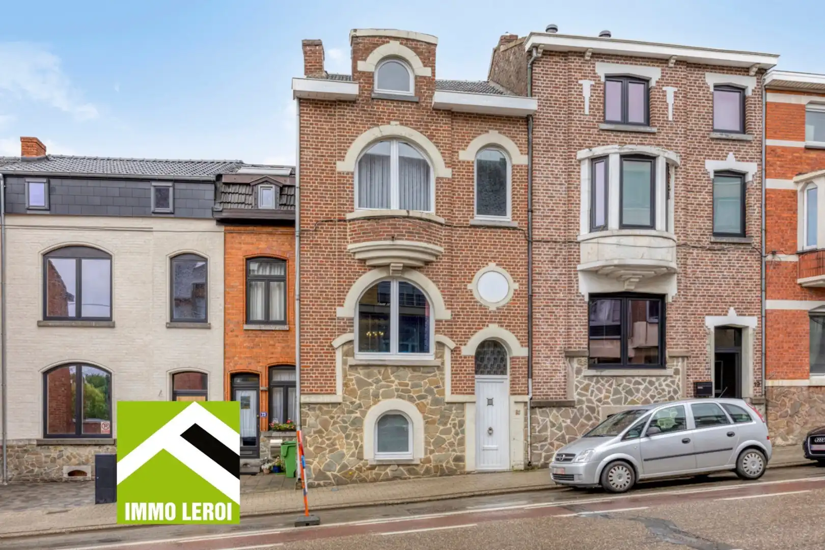 Hoofdfoto van de publicatie: Karaktervolle woning met tuin en parking aan achterzijde - aan het stadscentrum van Tongeren