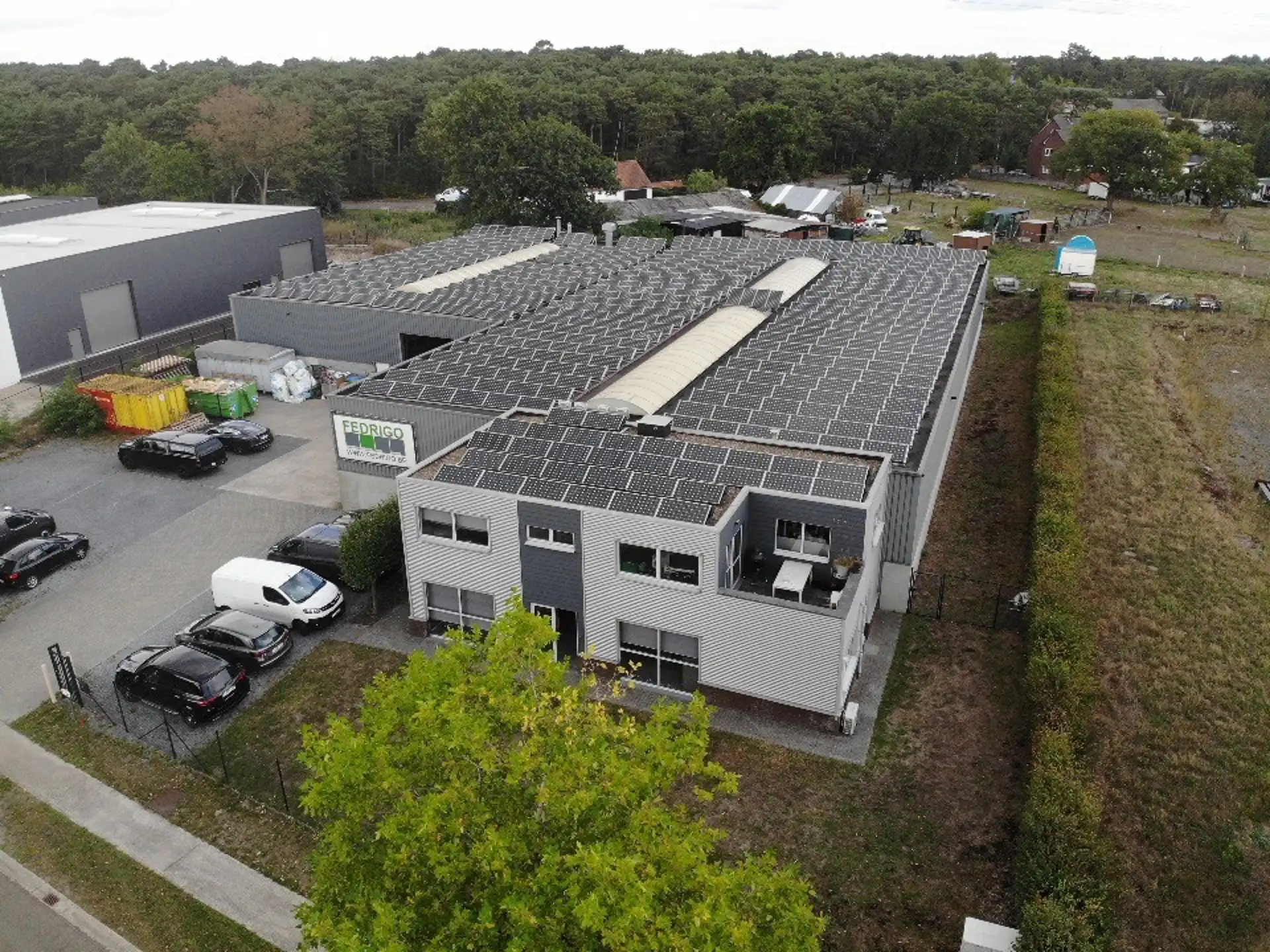 SEMI-INDUSTRIEEL GEBOUW MET APPARTEMENT foto 19