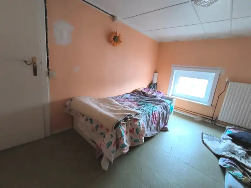 Rijwoning met garage en tuin foto 11