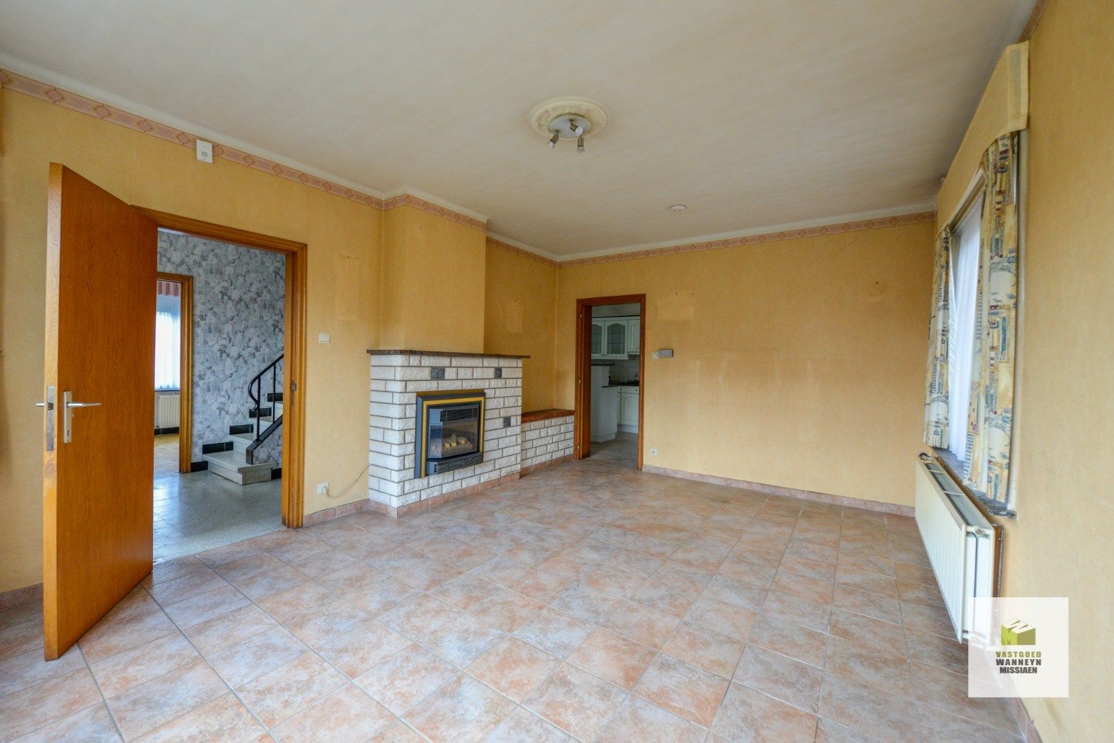 Te renoveren halfopen woning op 778 m2 met 4 slaapkamers (1 gelijkvloers) foto 8