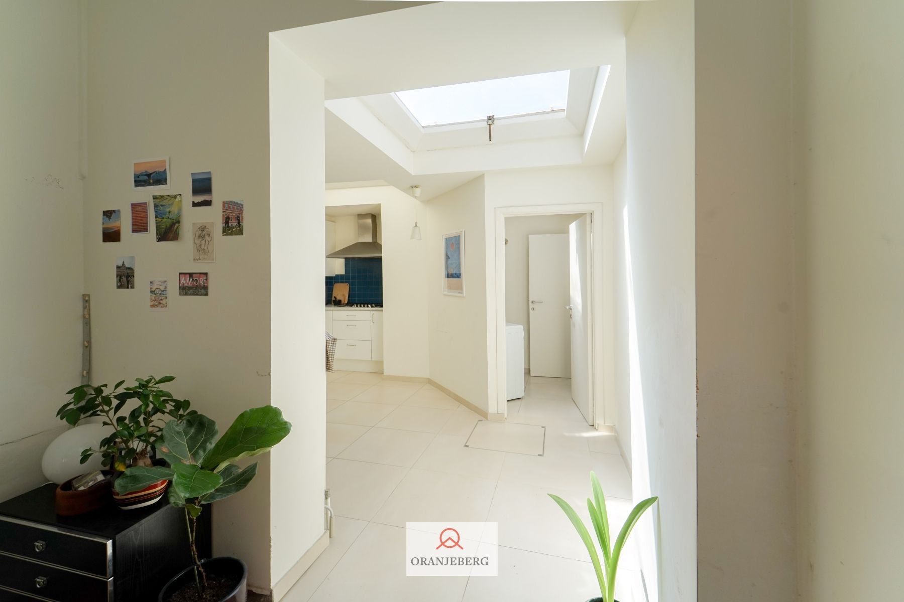 Ruime gerenoveerde burgerwoning nabij de Visserij foto 11