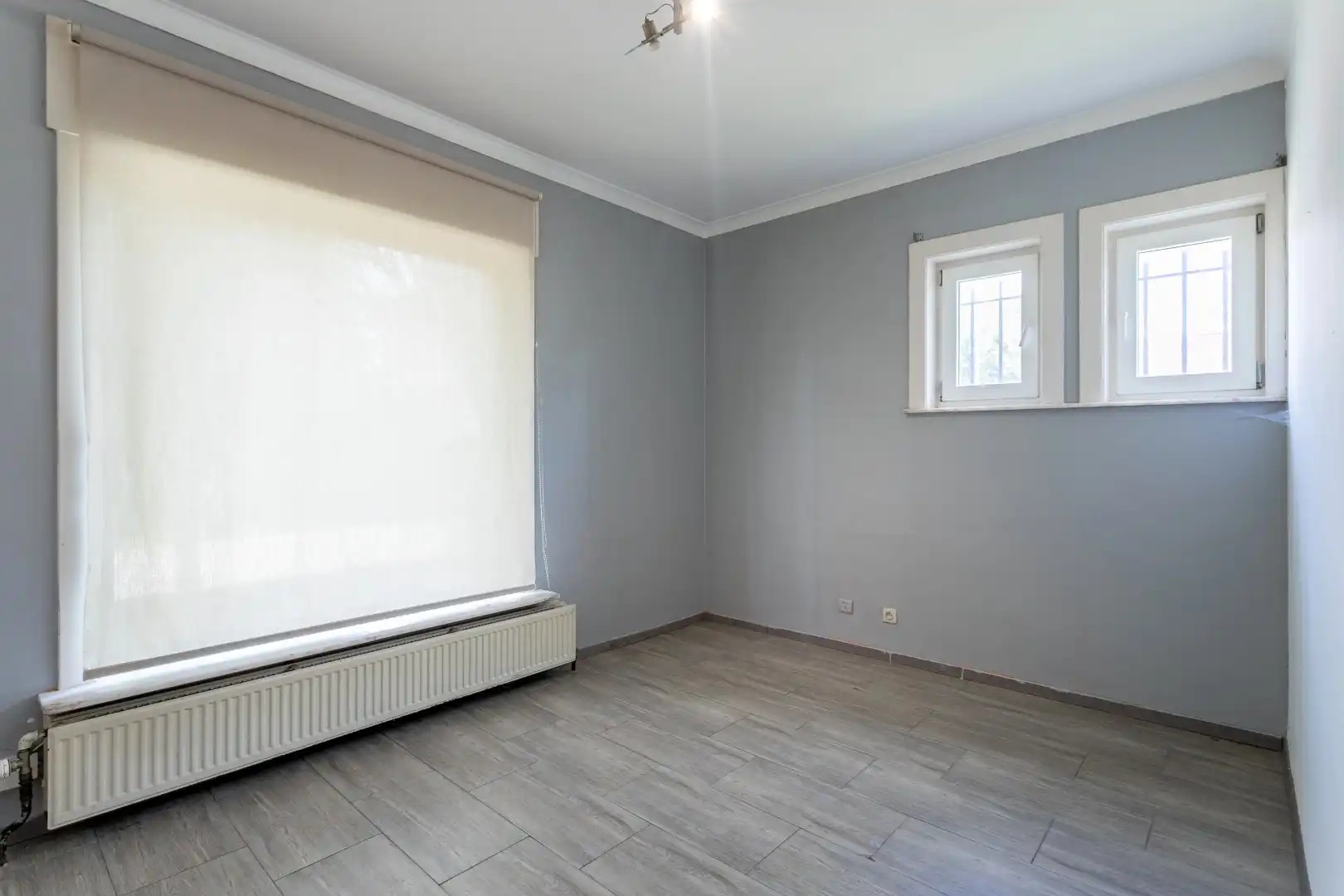 Ruime 4-gevelwoning met 4 slaapkamers, bureau, garage en tuin op 626 m² met bouwpotentieel in Halle foto 6