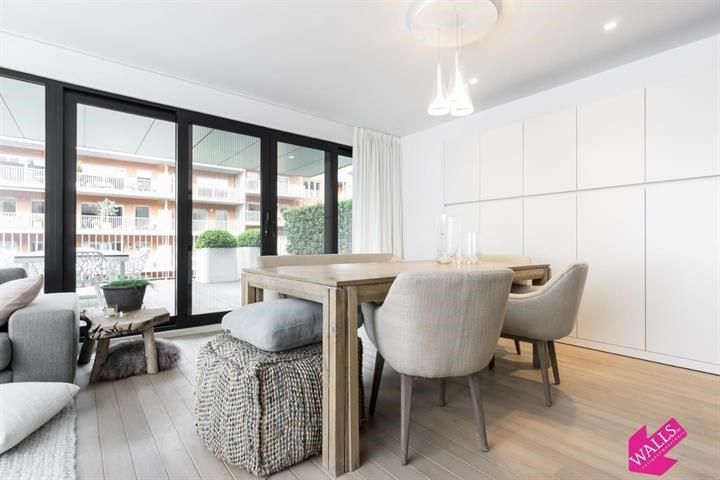 Luxueus en gemeubeld appartement op het Zuid foto 3