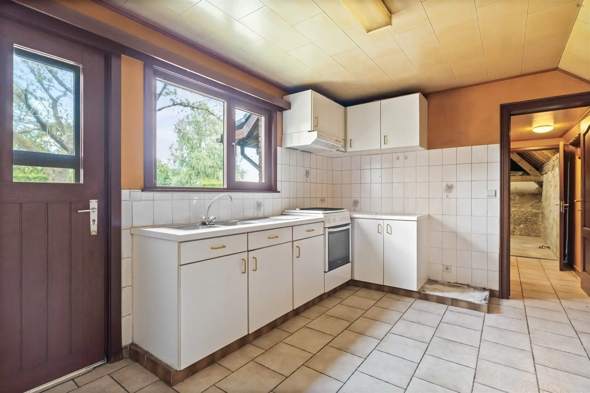 halfopen bebouwing met leuke tuin foto 9