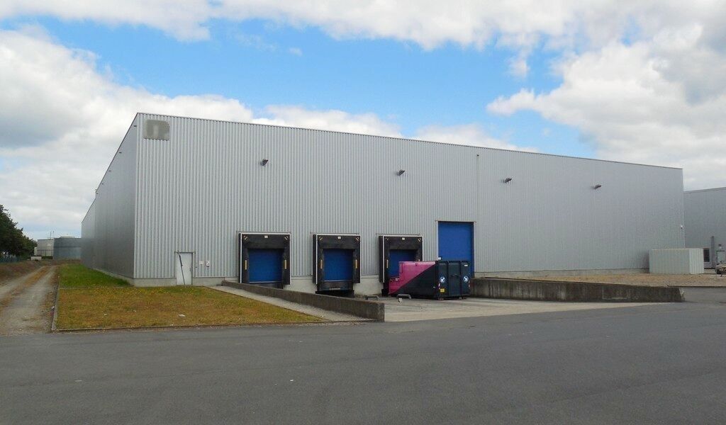 Logistieke loods te huur in Zele foto 8