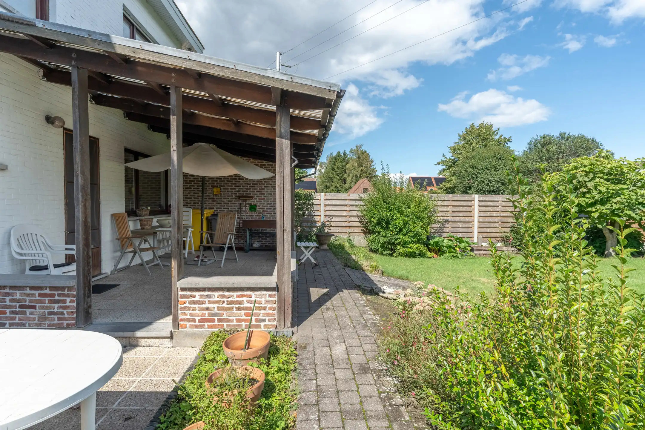 Zeer gunstig gelegen woning met 3 slpks op 647 m² foto 31