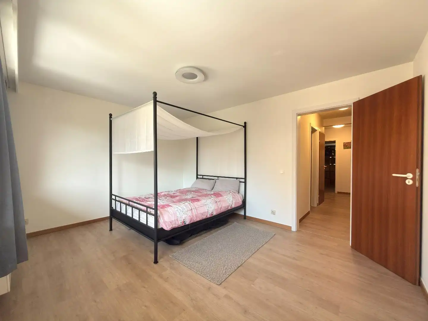 Lichtrijk duplex appartement in centrum Leuven foto 11