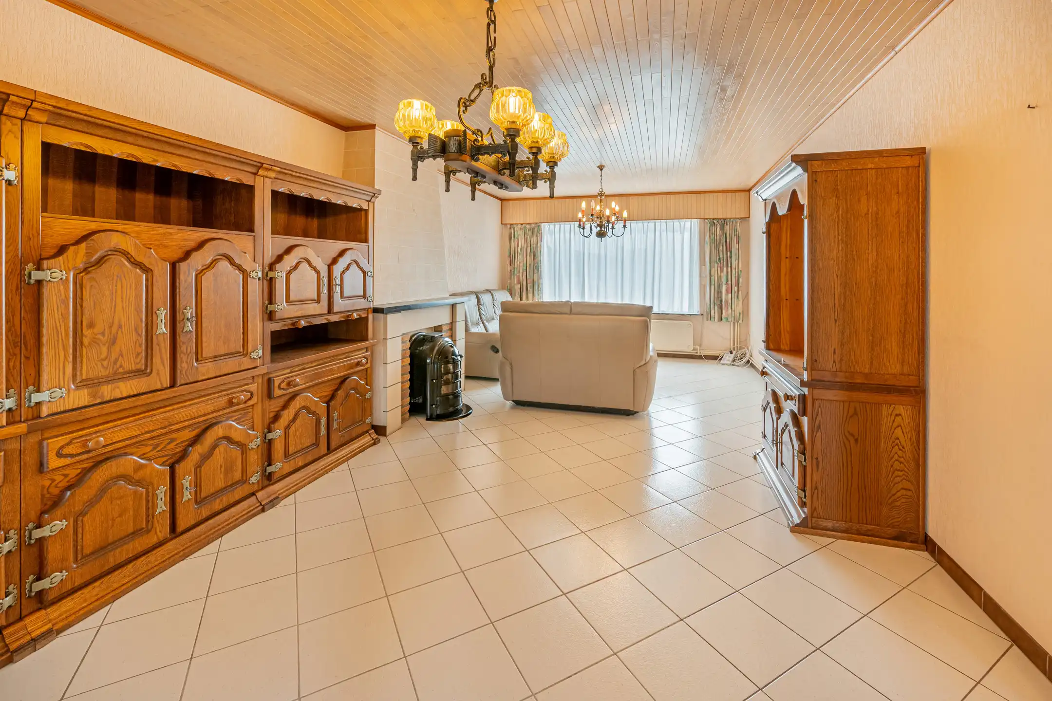 Te moderniseren HOB met garage en tuin foto 9