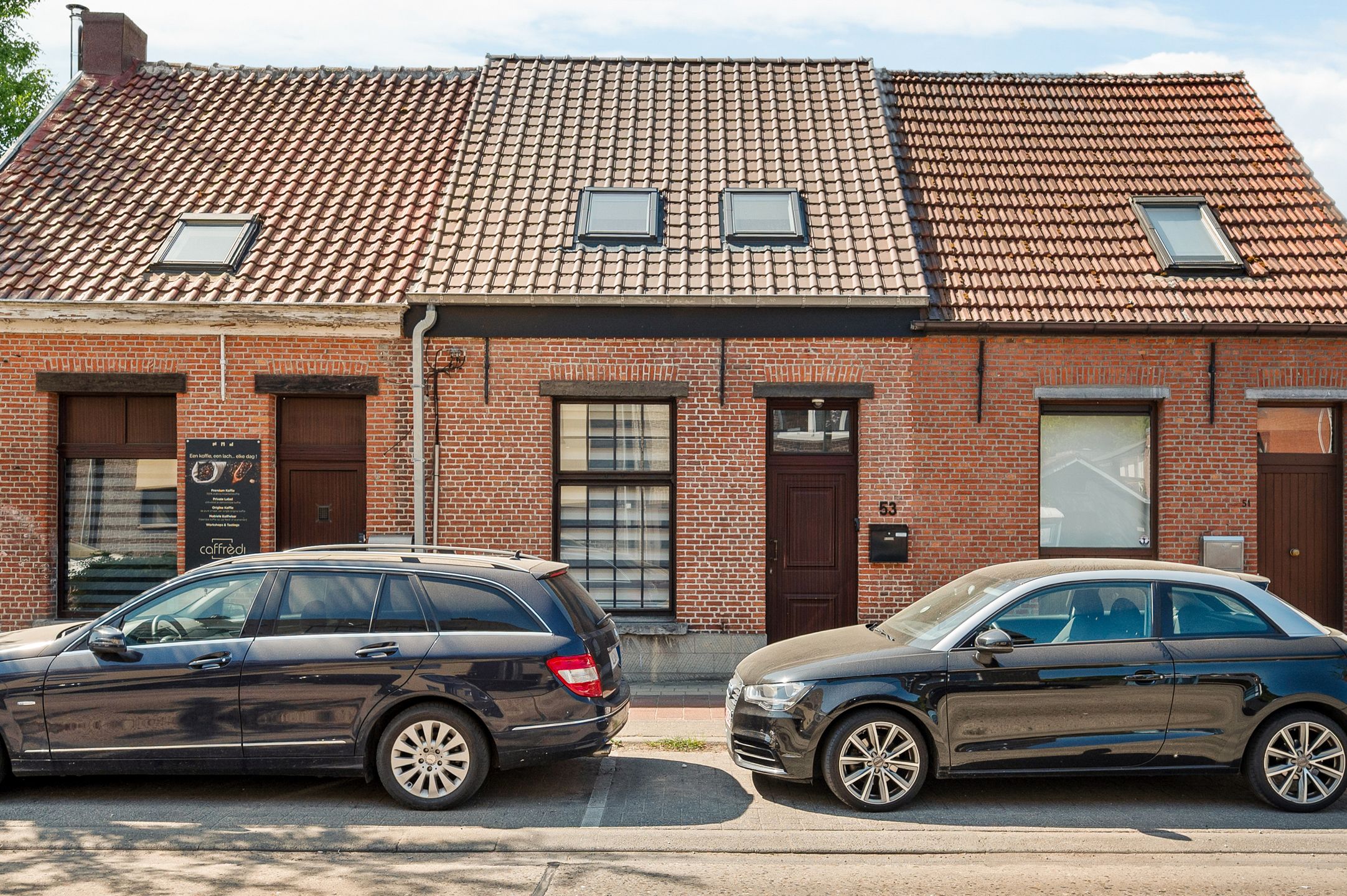 Instapklare rijwoning in het centrum van 's Gravenwezel. foto 23