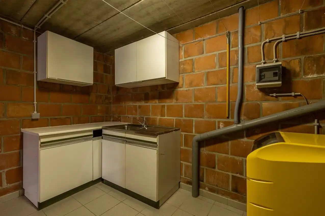 Instapklare stadswoning met inpandige garage foto 8