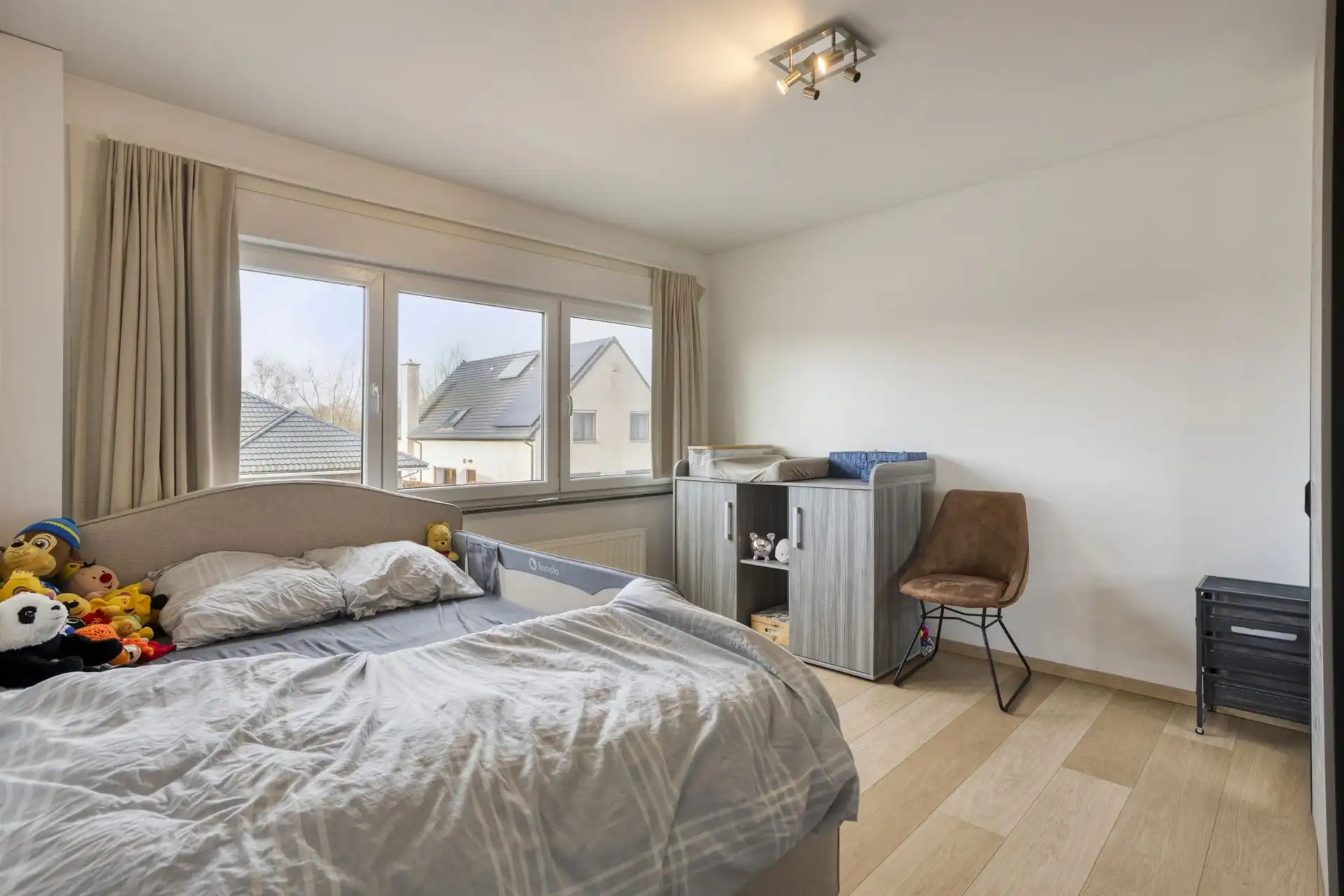 Halfopen bebouwing met 2 (mog. 3) slaapkamers en garage.  foto 14