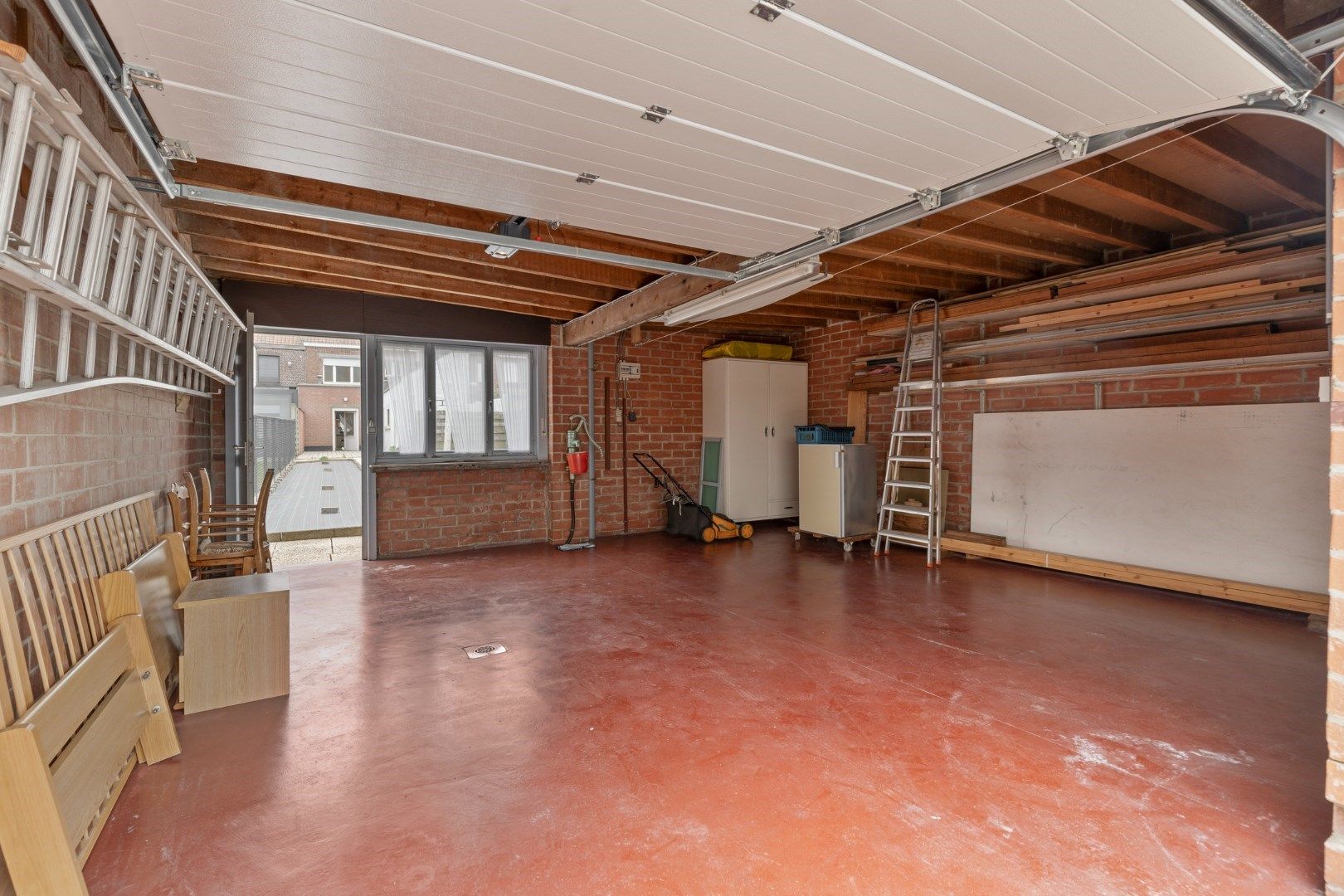 Kraaknette, ruime woning met dubbele garage! foto 22