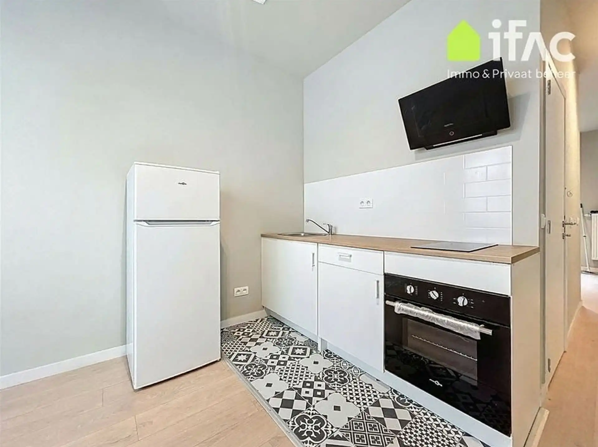 Volledig gerenoveerd appartement met terras foto 3