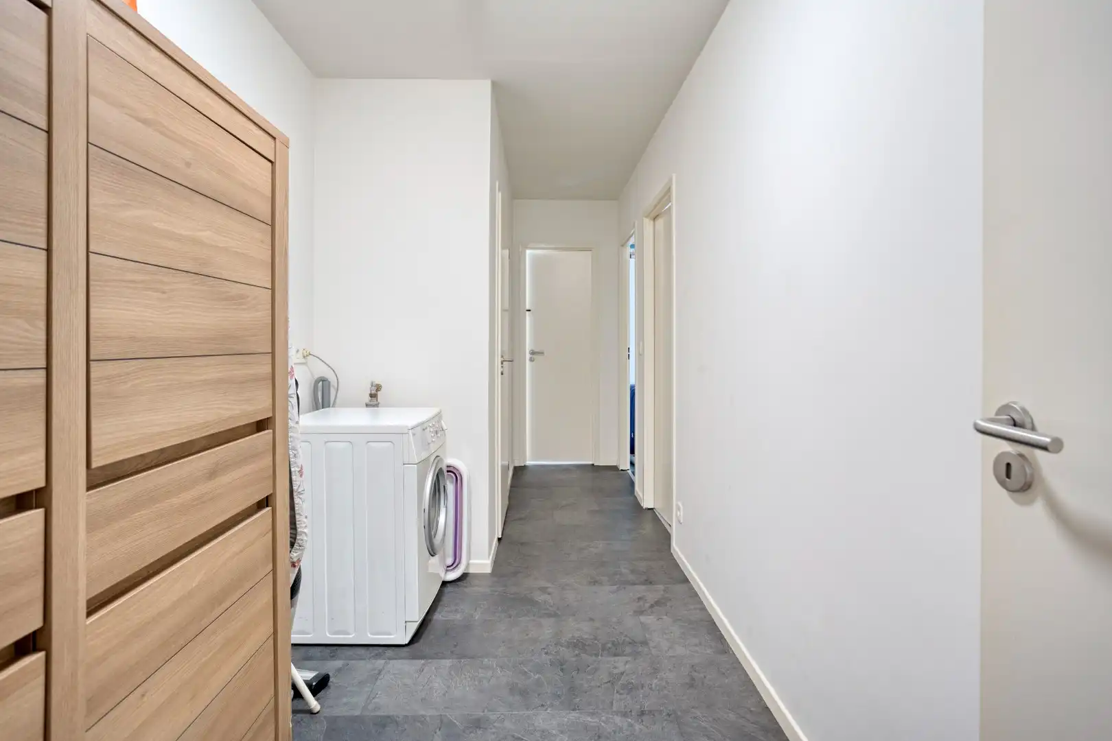 Gunstig gelegen gerenoveerd appartement met 2 ruime slaapkamers en groot terras vlakbij Leuven - EPC 186 kWh/m² - bewoonbare oppervlakte 104 m²     foto 14