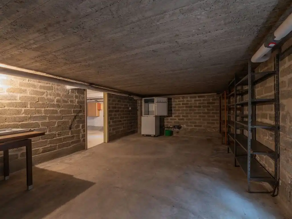 Goed onderhouden, op te frissen splitlevel woning foto 37