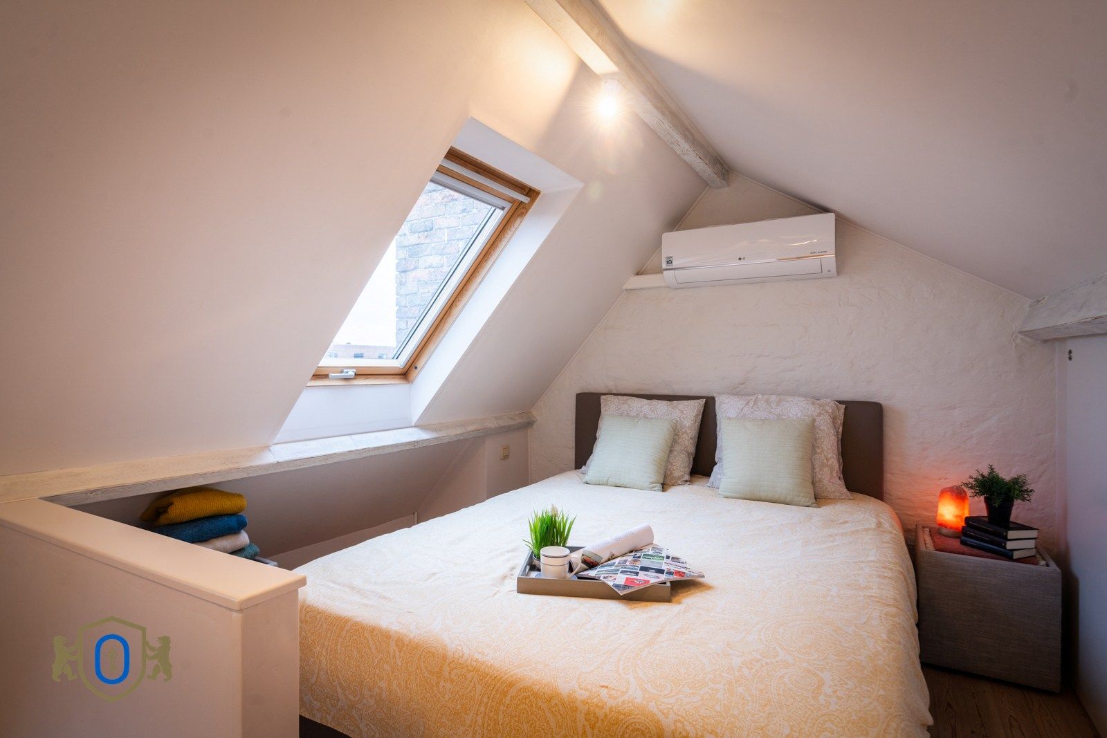 Brugse 3-slpkr herenwoning met studio & romantische tuin foto 29