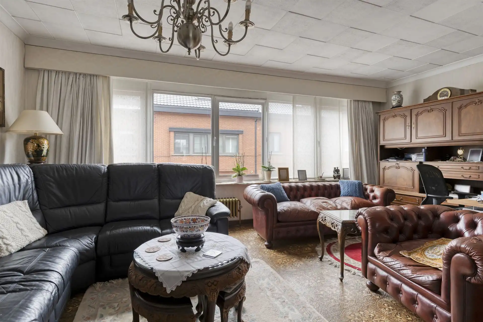 Ruime Woning met 3 of 4 slaapkamers, tuin en garage. foto 8