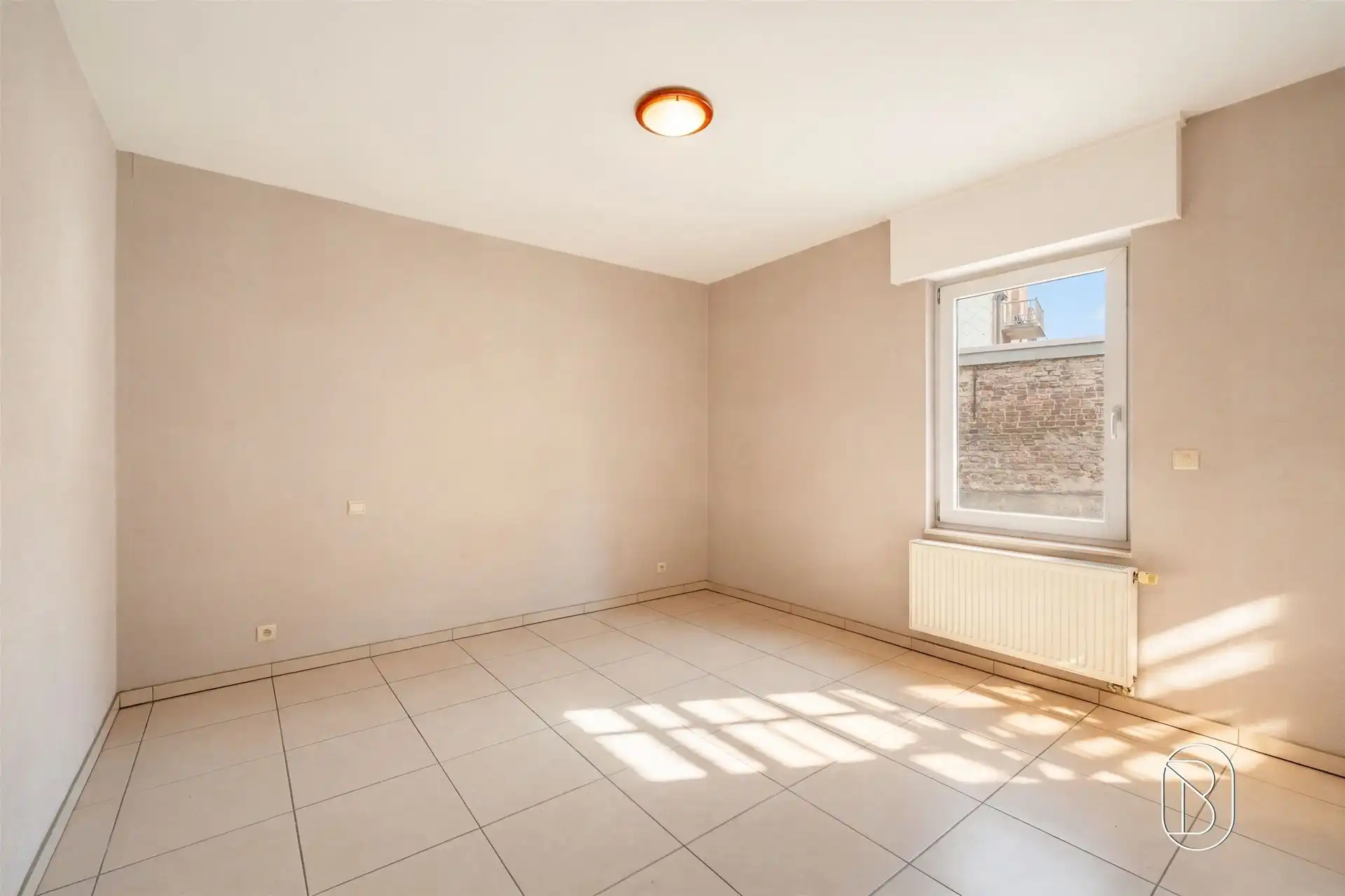Ruim appartement met 2 slpk op topligging in Oostrozebeke foto 6