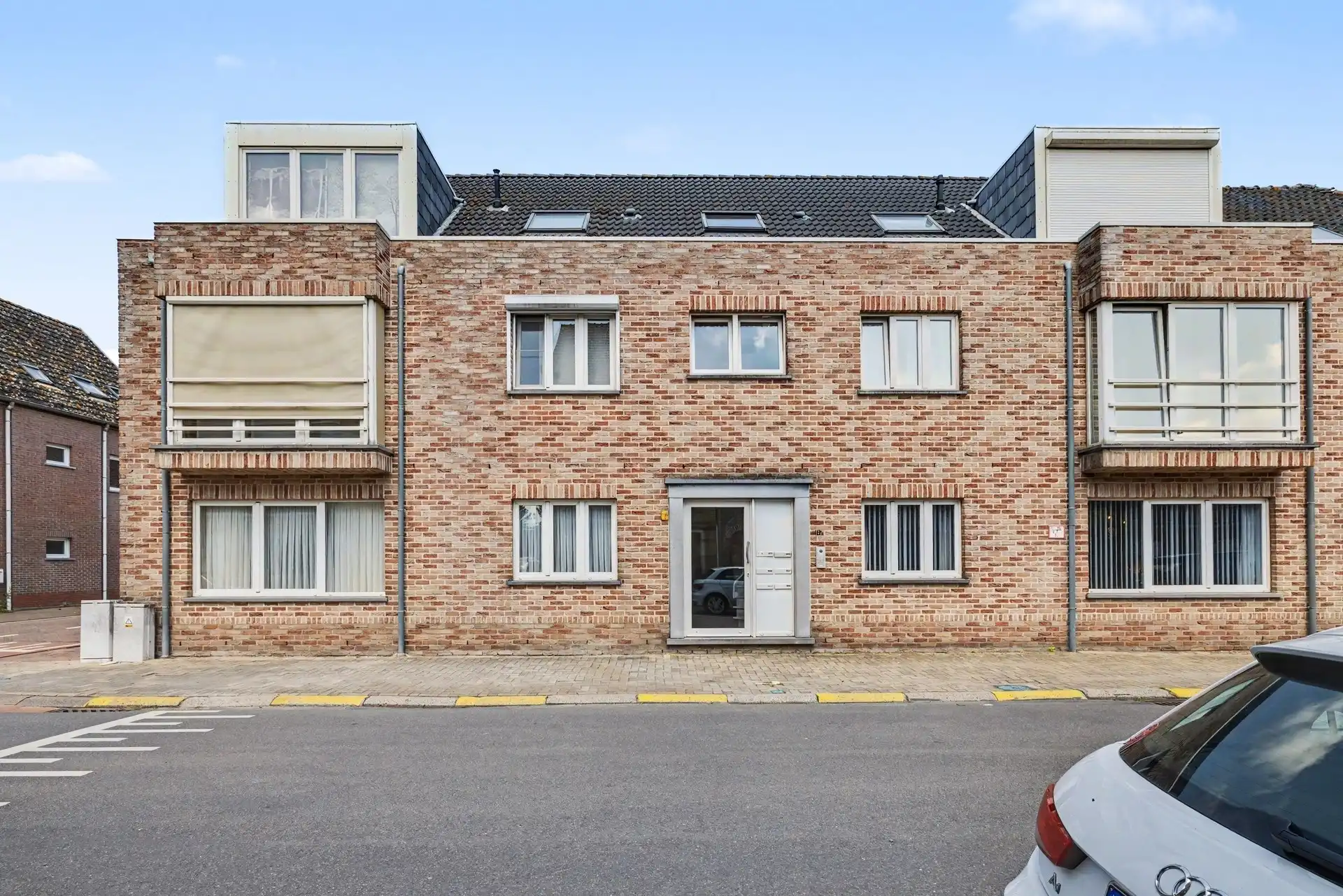 Instapklaar gelijkvloers appartement met twee slaapkamers en autostaanplaats (96 m2) foto 17