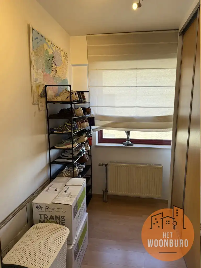 Ruim appartement met 2 slpks, bureau, kelder en staanplaats foto 15